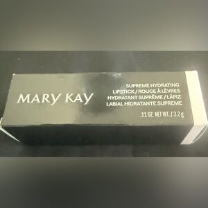 Mary Kay Supreme Hydrating Lipstick - Hushed Blush - New in Box